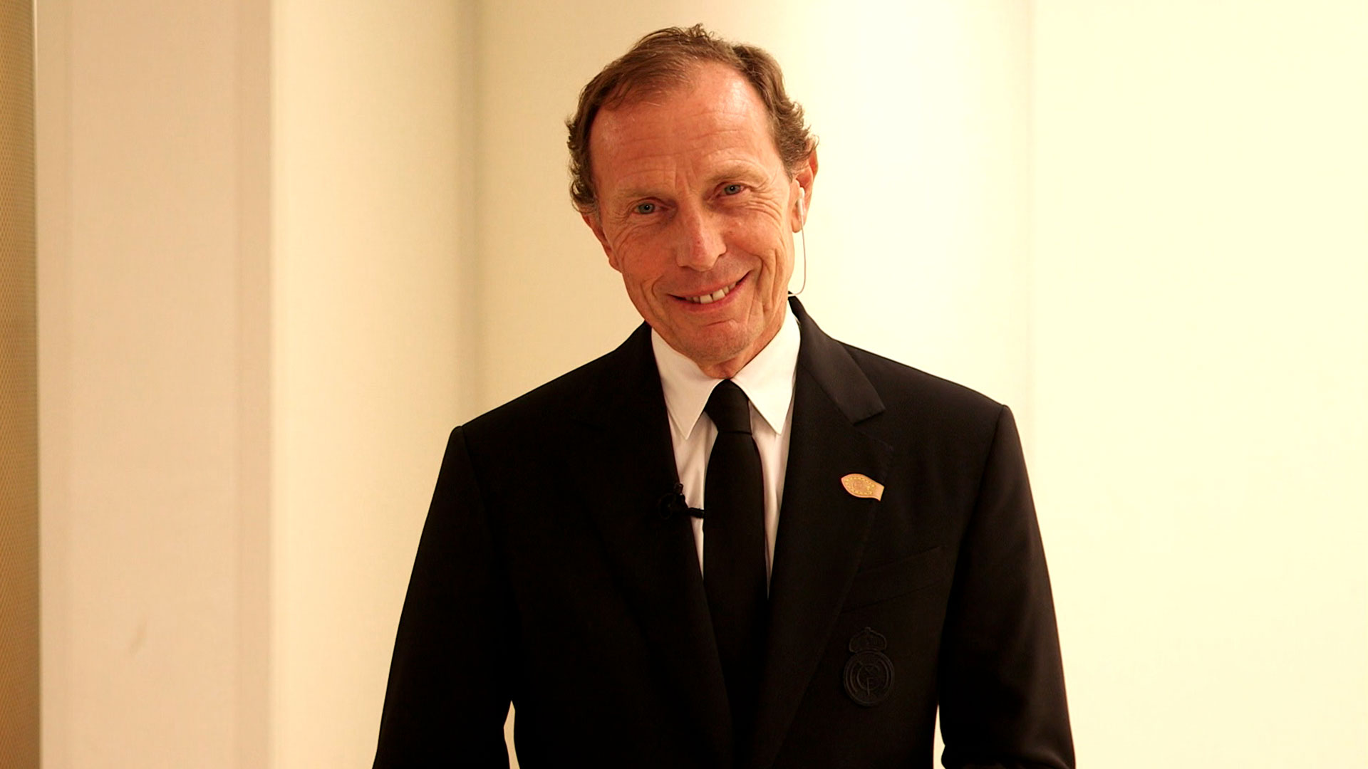 Emilio Butragueño durante una declaración oficial tras el sorteo de la Champions League