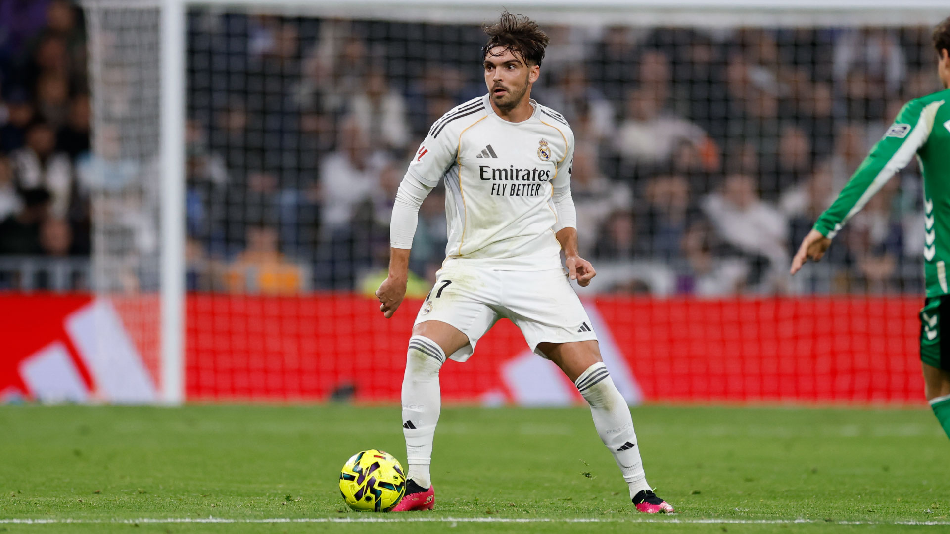 Asencio: "It was very special to get the goal in front of our fans"