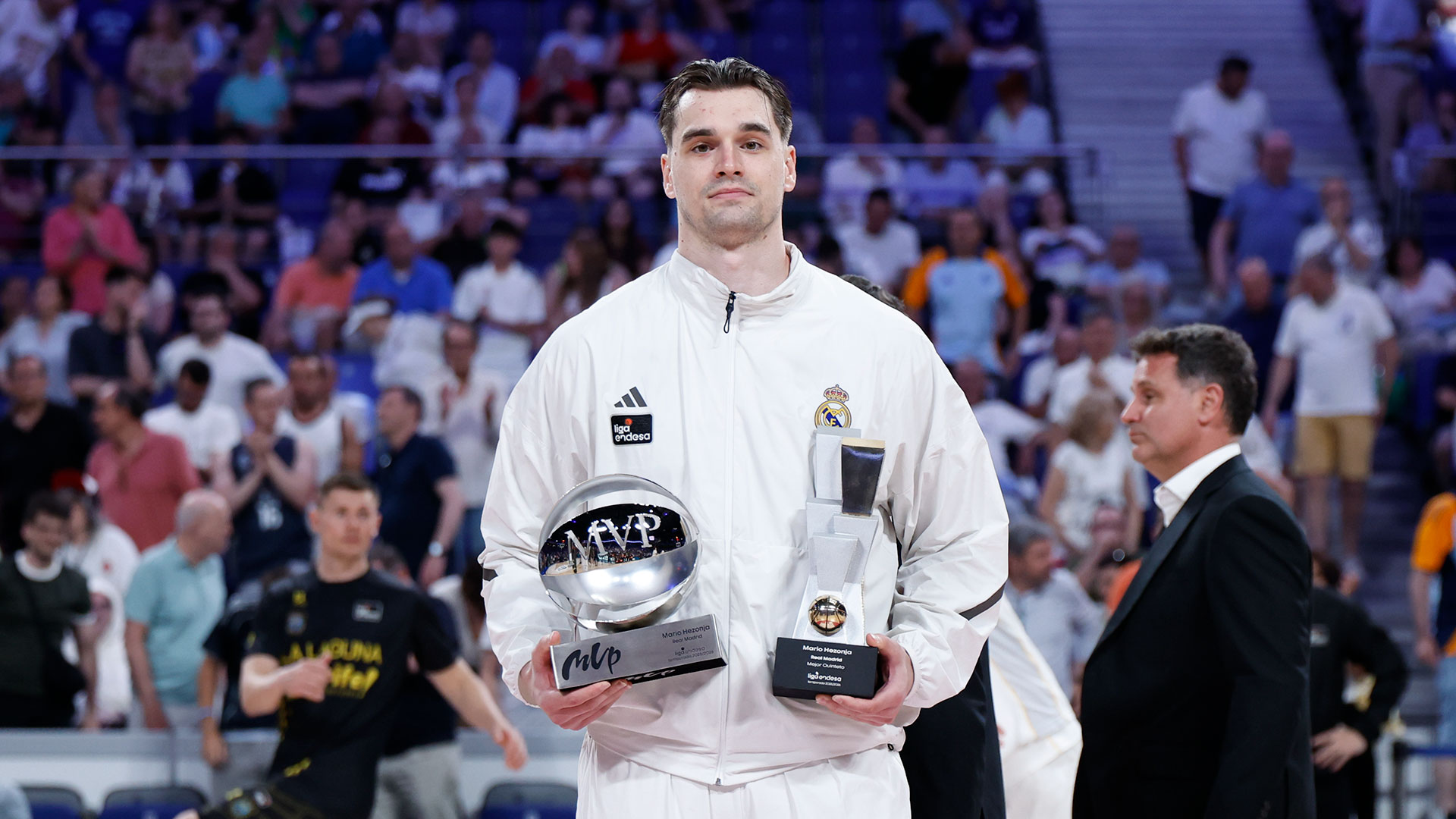 Tavares, named one of the 25 best players in Euroleague history