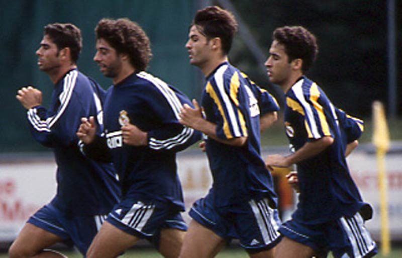 フェルナンド モリエンテス・サンチェス- 経歴と実績 | Official